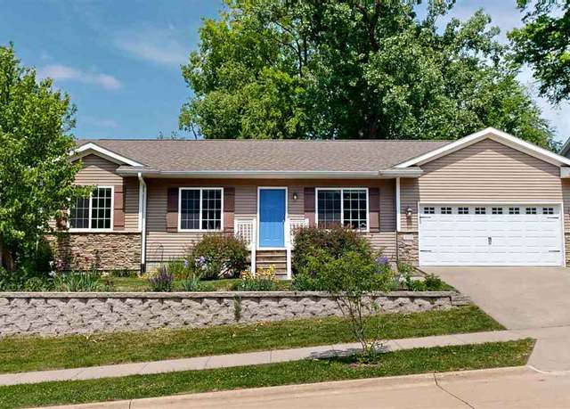 Property at 1113 Manitou Trl, Iowa City, IA 52245, 5 beds, 3 baths