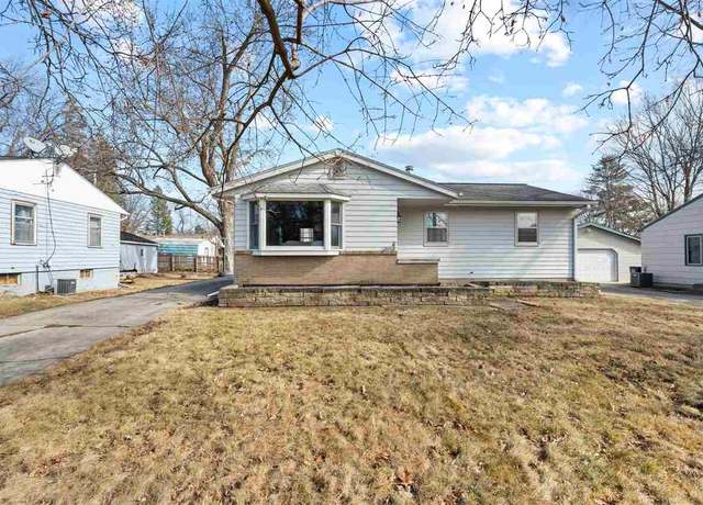 Property at 603 10th Ave, Coralville, IA 52241, 3 beds, 1 bath