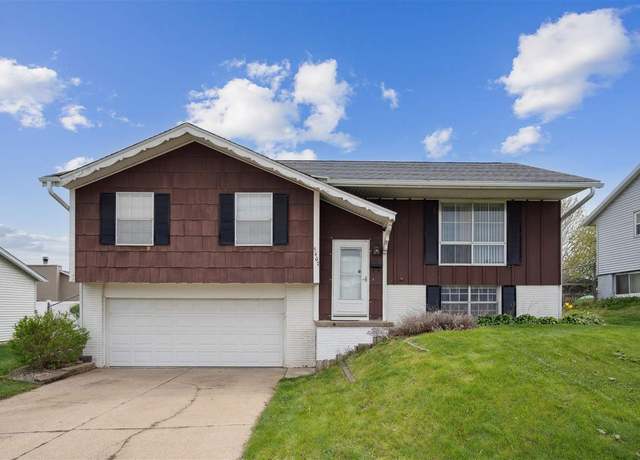 Property at 5407 Skyline Dr Dr NW, Cedar Rapids, IA 52405, 3 beds, 1.5 baths