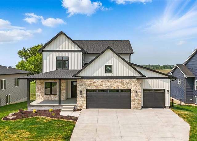 Property at 702 Beck Dr, Solon, IA 52333, 5 beds, 3.5 baths