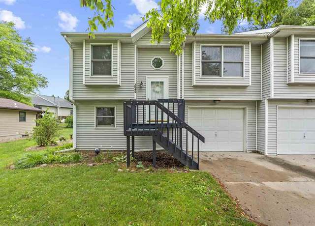 Property at 2045 South Ridge Dr, Coralville, IA 52241, 3 beds, 2 baths