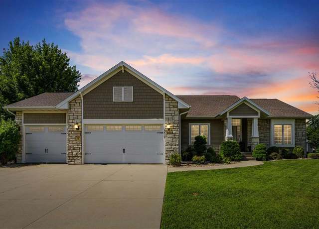 Property at 5512 NE Black Oak Dr, Cedar Rapids, IA 52411, 6 beds, 3 baths