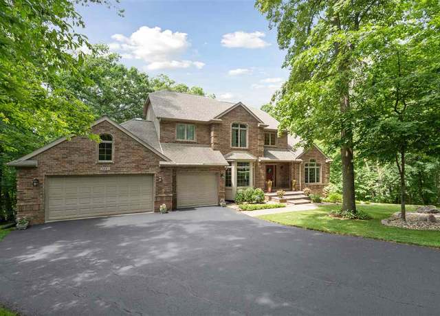 Property at 3661 Danielle Ct Ct NE, North Liberty, IA 52317, 4 beds, 3.5 baths