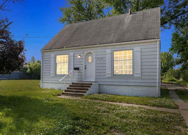 Property at 2225 Mount Vernon Rd Rd SE, Cedar Rapids, IA 52403, 3 beds, 1 bath