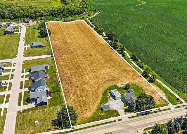 Property at 3010 Sycamore St, IA 52240, 3 beds, 2 baths