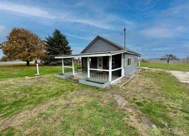 Property at 112 E South St, Ollie, IA 52576, 1 bed, 1 bath