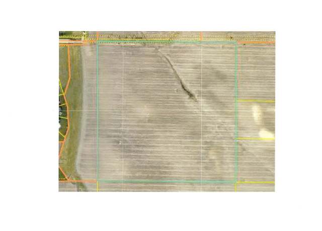 Property at 39.69 Acres M/L N Center Point Rd, Robins, IA 52328