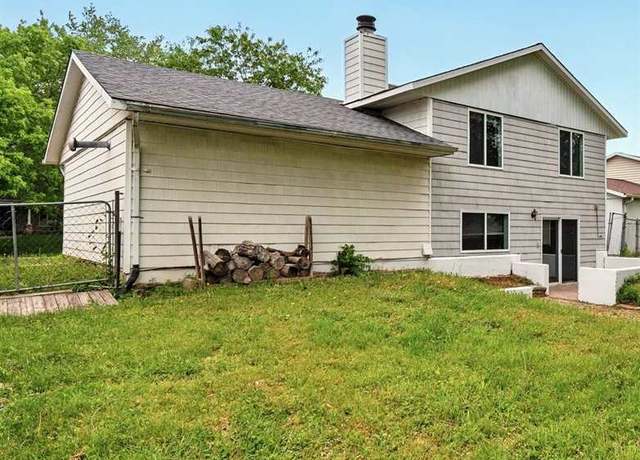 Property at 3339 Lower West Branch Rd, Iowa City, IA 52245, 3 beds, 1.5 baths