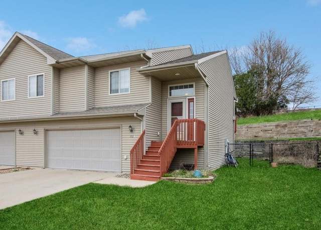 Property at 2038 Northland Cir, Coralville, IA 52241, 3 beds, 2 baths