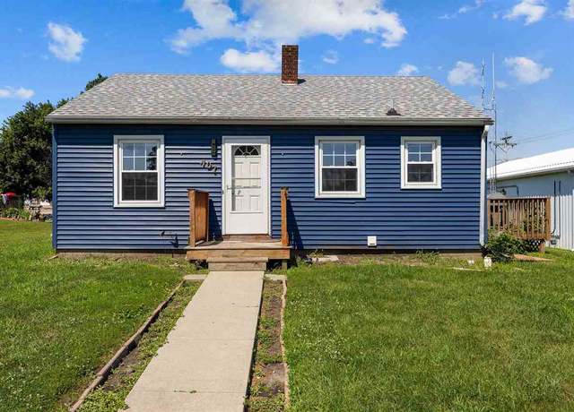 Property at 107 Spruce St St NW, Blairstown, IA 52209, 2 beds, 2 baths