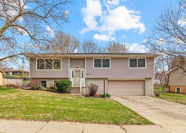 Property at 1011 16th Ave, Coralville, IA 52241, 4 beds, 2.5 baths