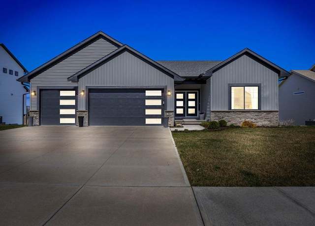 Property at 302 Dogwood Ln, Tiffin, IA 52340, 5 beds, 3 baths