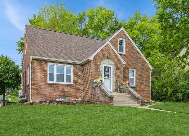 Property at 120 N Downey St, West Branch, IA 52358, 3 beds, 1.5 baths