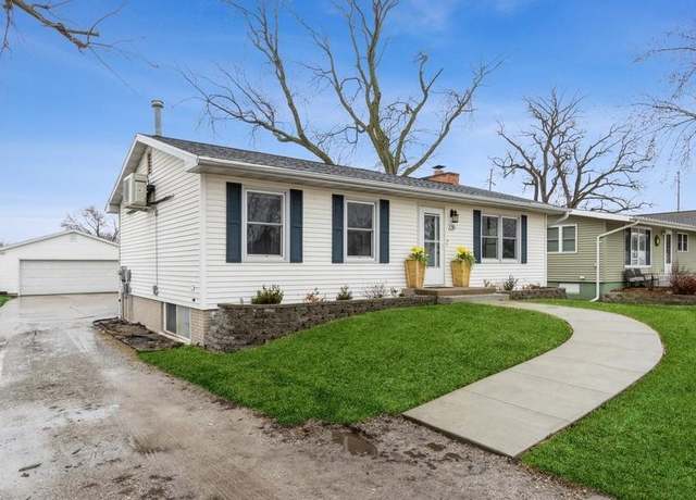 Property at 130 Summerhays St, Tiffin, IA 52340, 3 beds, 2.5 baths