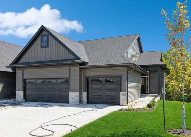 Property at 904 High Ridge Trl, Solon, IA 52333, 4 beds, 3 baths