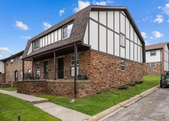 Property at 208 21st Avenue Pl, Coralville, IA 52241, 3 beds, 2.5 baths