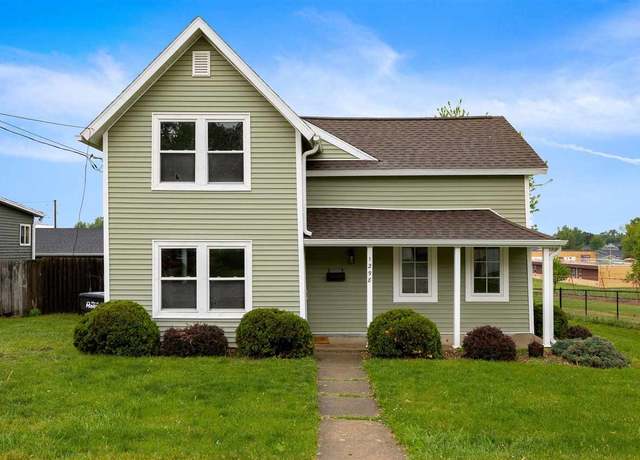 Property at 1298 14th Ave, Marion, IA 52302, 3 beds, 1 bath