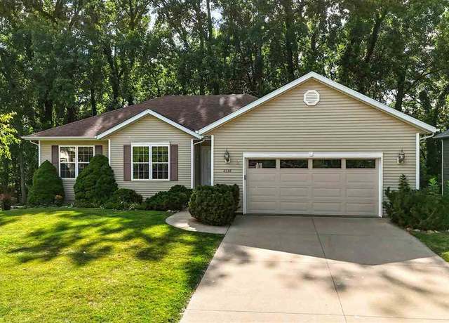 Property at 2336 North Ridge Dr, Coralville, IA 52241, 5 beds, 3 baths