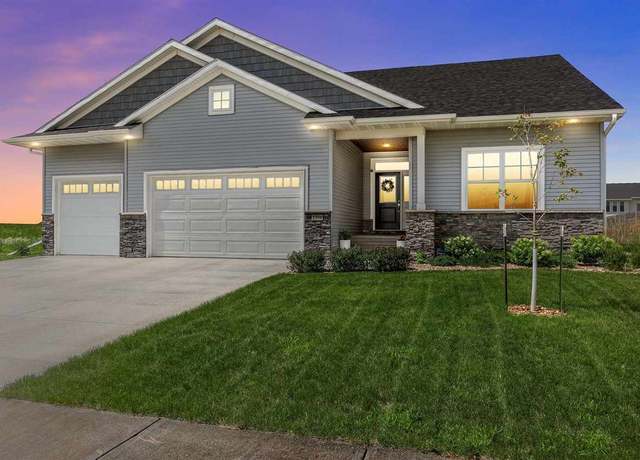 Property at 1350 Chipman Ln, North Liberty, IA 52317, 5 beds, 3 baths