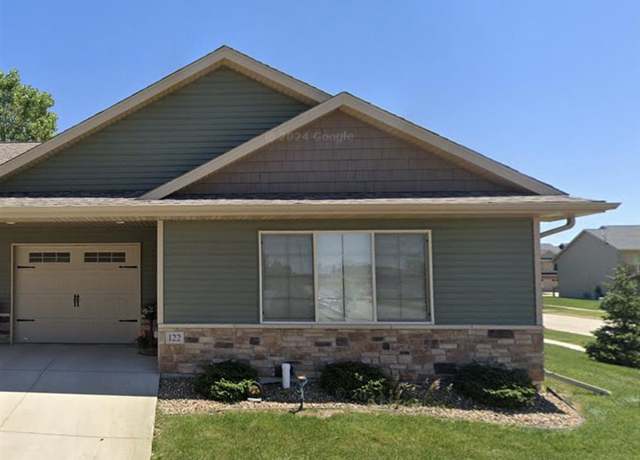 Property at 122 Wild Rose Ln, Solon, IA 52333, 2 beds, 2 baths