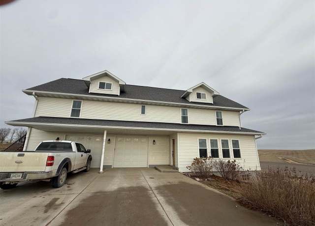Property at 2254 Q Ave, Williamsburg, IA 52361, 4 beds, 4 baths