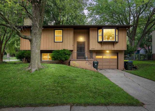Property at 1608 Burns Ave, Iowa City, IA 52240, 4 beds, 1 bath