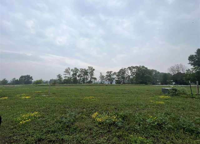 Property at Lot 10 Mrm 2nd Addn Garfield St, Marengo, IA 52301