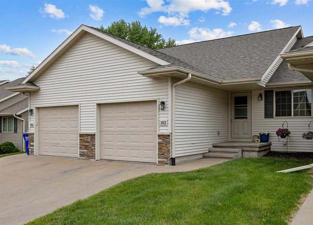 Property at 302 Duchess Dr, Solon, IA 52333, 3 beds, 3 baths