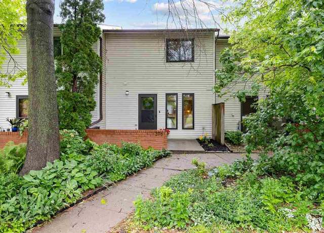 Property at 376 Samoa Pl, Iowa City, IA 52246, 2 beds, 1.5 baths