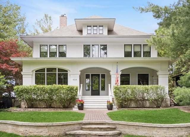 Property at 404 Brown St, Iowa City, IA 52245, 5 beds, 4.5 baths