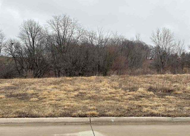 Property at 242 Chadwick Ln, Iowa City, IA 52245
