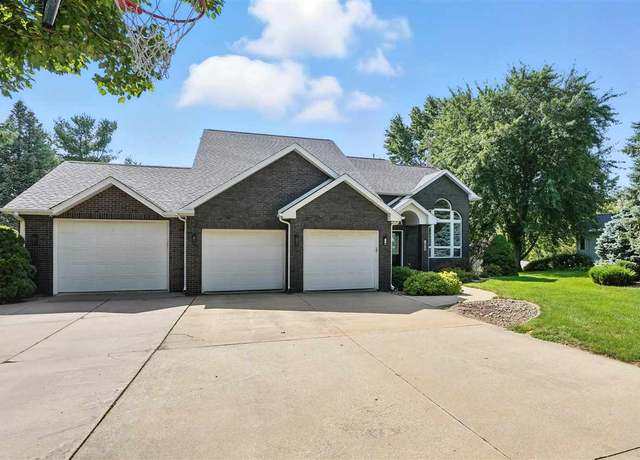 Property at 1659 Apache Dr Dr NE, Solon, IA 52333, 4 beds, 3.5 baths