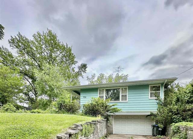 Property at 635 Whiting Ave, Iowa City, IA 52245, 2 beds, 1 bath