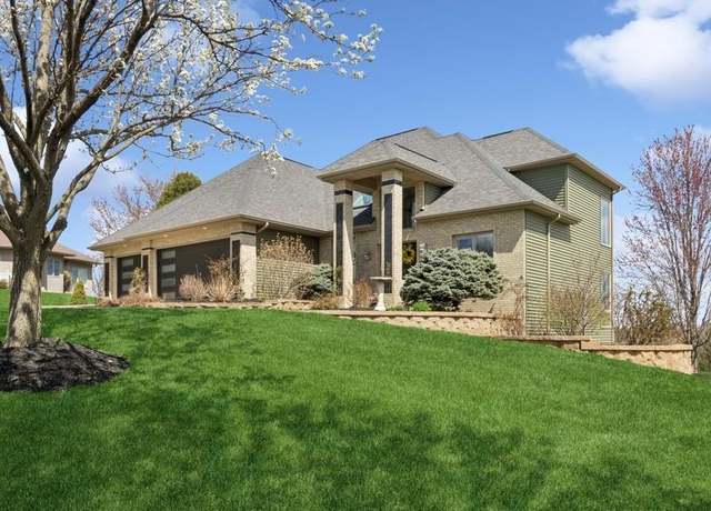 Property at 449 Butternut Ln, Iowa City, IA 52246, 4 beds, 3.5 baths