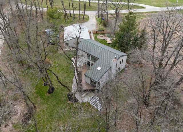 Property at 3302 Old Prairie du Chien RD Rd NE, Iowa City, IA 52240, 5 beds, 3.5 baths