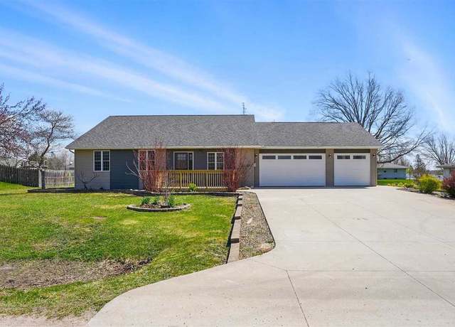 Property at 808 40th Ave, Amana, IA 52203, 5 beds, 3 baths