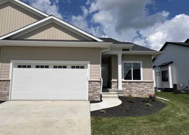 Property at 1232 Berkshire Ln, North Liberty, IA 52317, 4 beds, 3 baths