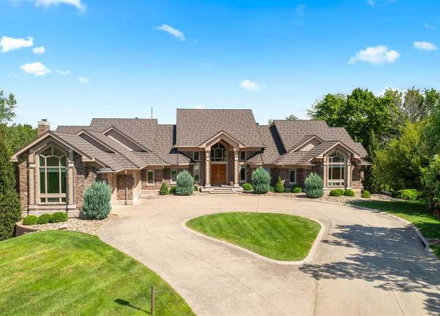 Property at 2310 NE Lakeridge Pl, North Liberty, IA 52317, 5 beds, 5.5 baths
