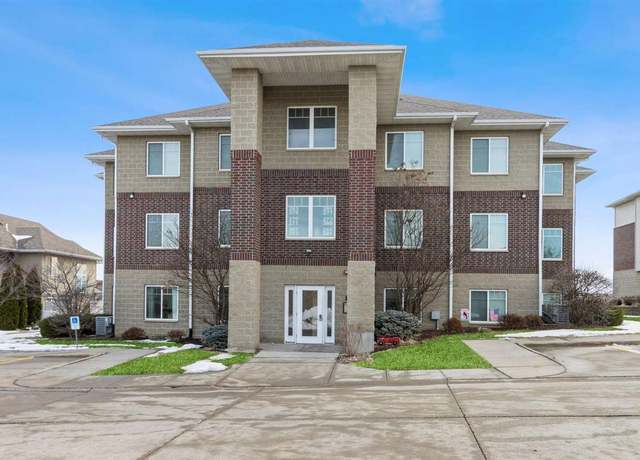 Property at 267 S Taft Ave, Iowa City, IA 52245, 2 beds, 2 baths