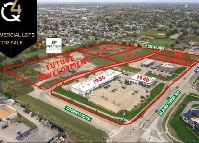 Property at 3990 Blairs Ferry Rd, Hiawatha, IA 52233