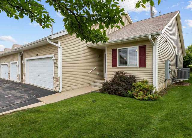 Property at 1458 Tower Ln #12, Cedar Rapids, IA 52402, 2 beds, 2 baths