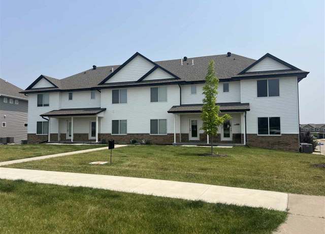 Property at 1158 Dahnovan Dr, North Liberty, IA 52317, 3 beds, 2.5 baths