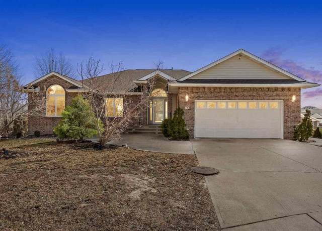 Property at 28 Galway Pl, Iowa City, IA 52246, 4 beds, 3 baths