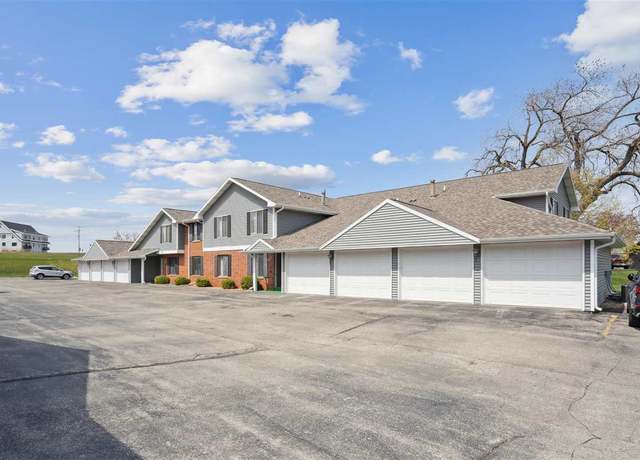 Property at 820 Edward Ct Ct SE #131, Cedar Rapids, IA 52403, 2 beds, 2 baths