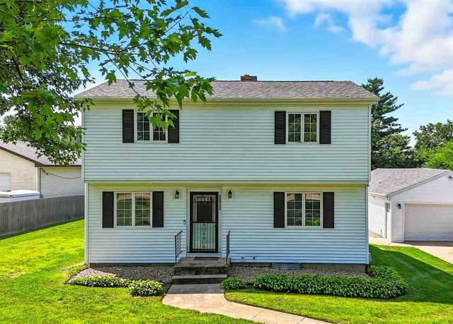 Property at 2153 Echo Hill Rd, Marion, IA 52302, 4 beds, 2 baths