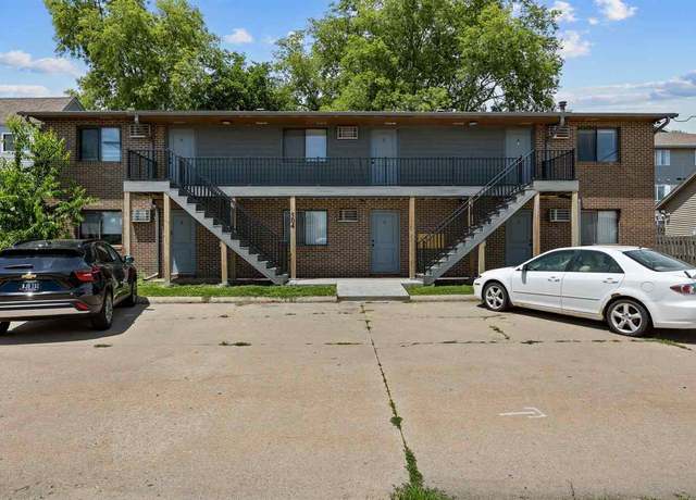 Property at 504 2nd Ave, Coralville, IA 52241, 4 baths