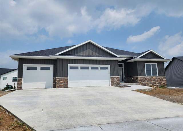 Property at 624 Rock Ridge Rd, Tiffin, IA 52340, 6 beds, 3 baths