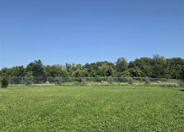 Property at 1332 Tamarack Trl, Iowa City, IA 52245