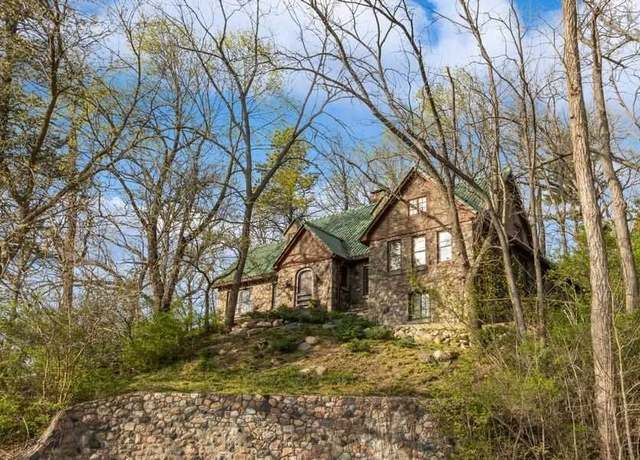 Property at 1818 N Dubuque St, Iowa City, IA 52245, 5 beds, 3 baths