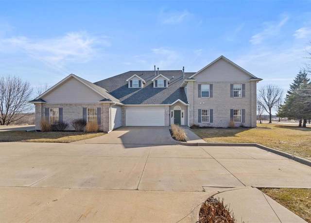 Property at 49 Duck Creek Pl, Iowa City, IA 52246, 2 beds, 2 baths